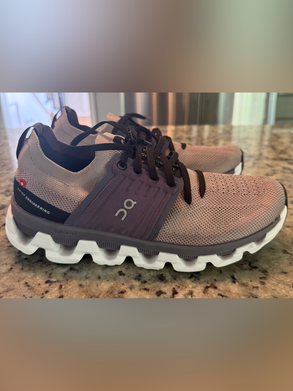 On Cloudswift 3 Womens 8.5 Fade Black Running Shoes CloudTec 3WD10451238